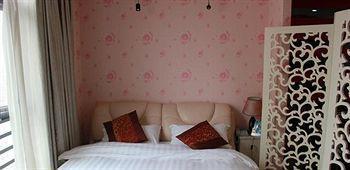 Bofeng Apartment Hotel - Куньмин Экстерьер фото